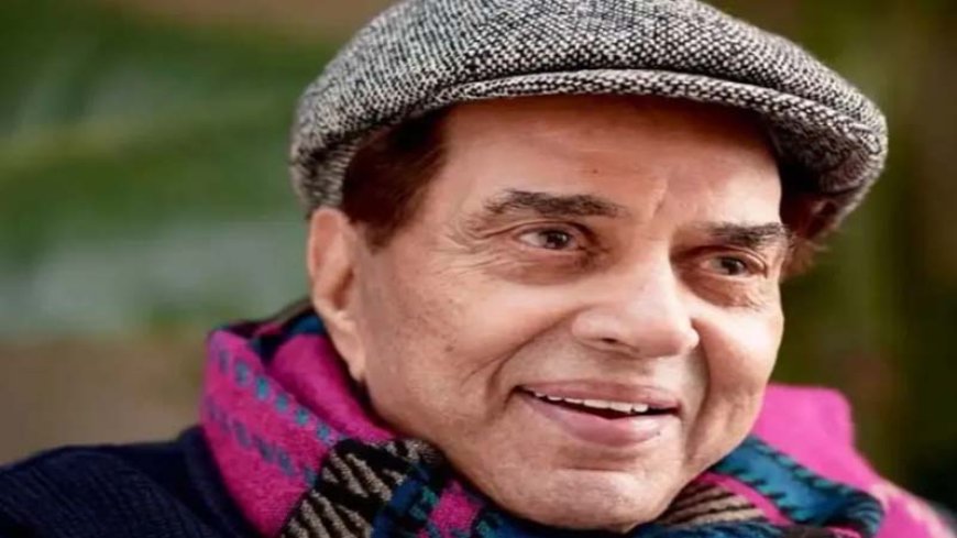 बॉलीवुड के ही मैन धर्मेंद्र के निधन की अफवाहों पर नाराज हुईं हेमा मालिनी और ईशा देओल