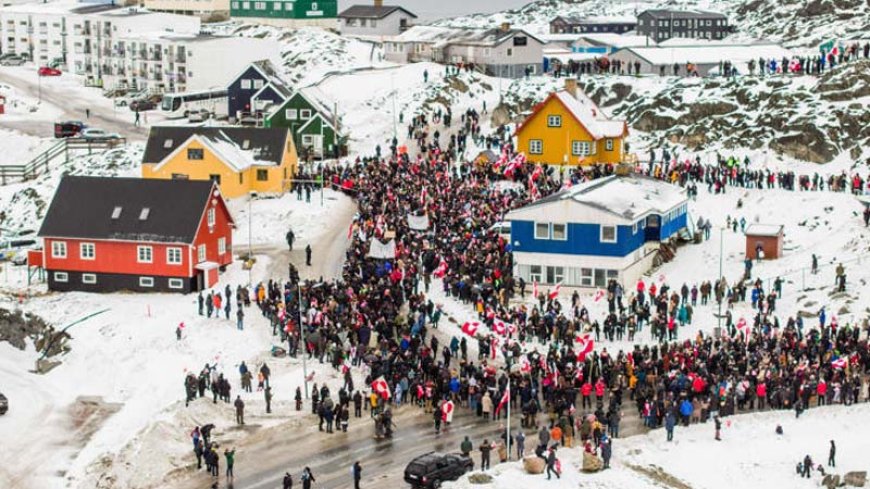 ग्रीनलैंड को लेकर ट्रंप का टैरिफ हमला: 8 यूरोपीय देशों पर दबाव, आखिर डेनमार्क के इस क्षेत्र पर नियंत्रण क्यों चाहते हैं?