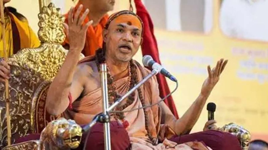 स्वामी अविमुक्तेश्वरानंद का धरना जारी, शांति के लिए बातचीत शुरू
