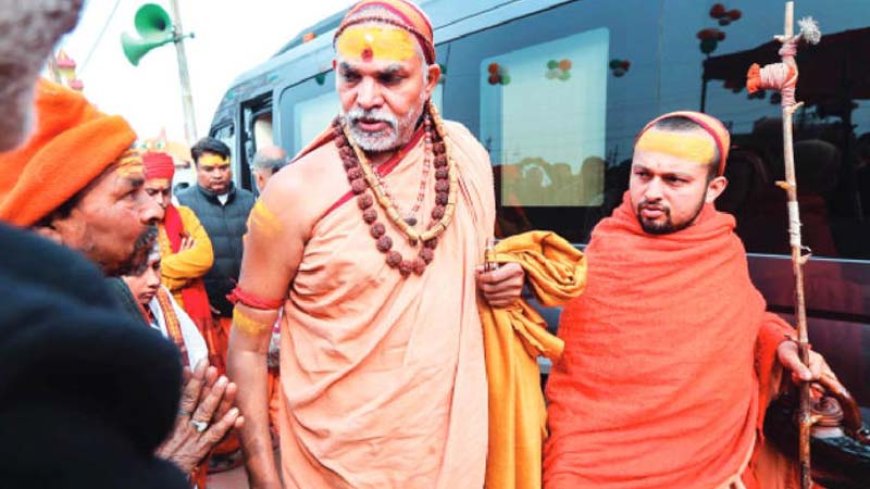 माघ मेला छोड़कर रवाना हुए स्वामी अविमुक्तेश्वरानंद