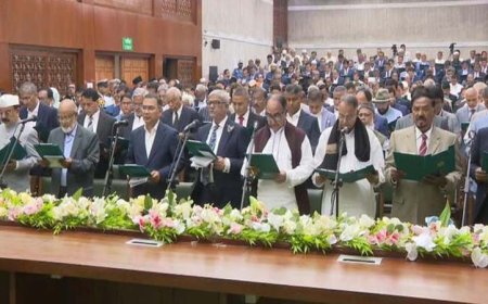 बांग्लादेश में शपथ को लेकर सियासी ड्रामा: जमात सांसदों ने शपथ का बहिष्कार किया, संवैधानिक सुधार परिषद की दूसरी शपथ से BNP का इनकार