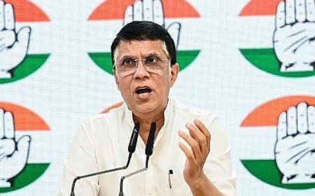 मैक्रों की तारीफ के बाद UPI को लेकर कांग्रेस का पीएम मोदी पर तंज