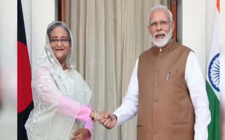 क्या शेख हसीना की बांग्लादेश वापसी होगी? चुनाव नतीजों के कुछ दिन बाद अवामी लीग ने दोबारा गतिविधियाँ शुरू करने की योजना बनाई