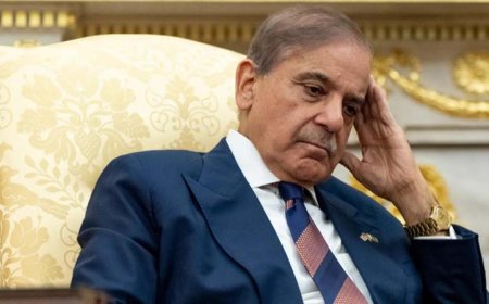 ईंधन संकट के डर से पाकिस्तान में सख्ती, पीएम शहबाज शरीफ ने स्कूल बंद करने और चार दिन का कार्य सप्ताह लागू किया