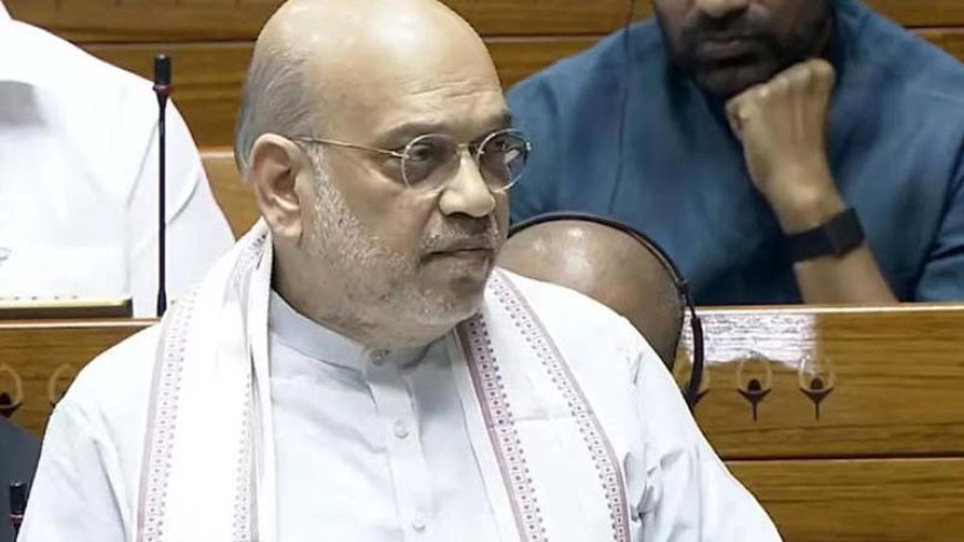 लोकसभा में अमित शाह का राहुल गांधी पर तीखा हमला.. बोले, जब भी चर्चा होती है, वो विदेश में नजर आते हैं