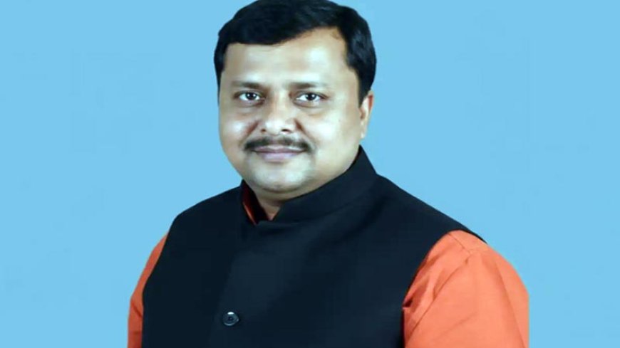 बिहार में सियासी हलचल—नितिन नवीन का इस्तीफा टला, नए मुख्यमंत्री पर बीजेपी में मंथन तेज
