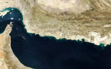 हॉर्मुज़ जलडमरूमध्य में ईरान ने कराची जा रहे जहाज को रोका, अब मुंबई की ओर मोड़ा गया