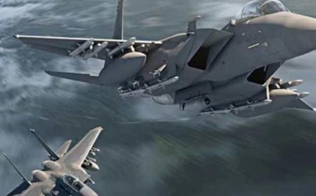 ‘मिसाइल ट्रक’ F-15EX में उड़े वायुसेना प्रमुख, क्या Boeing F-15EX Eagle II सच में Dassault Rafale और Lockheed Martin F-35 से ज्यादा ताकतवर है?