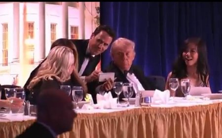 व्हाइट हाउस कॉरेस्पोंडेंट्स डिनर में फायरिंग से हड़कंप, डोनाल्ड ट्रंप और मेलानिया सुरक्षित निकाले गए