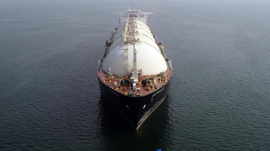 होर्मुज जलडमरूमध्य बंद, LNG टैंकरों ने बीच रास्ते से लिया यू-टर्न