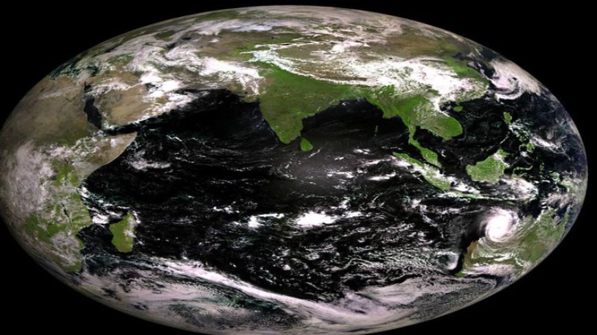 ‘भारत हिट्स डिफरेंट’: रूसी सैटेलाइट तस्वीर में भारत हरे रंग की चमक में दिखा, सोशल मीडिया पर मचा बवाल