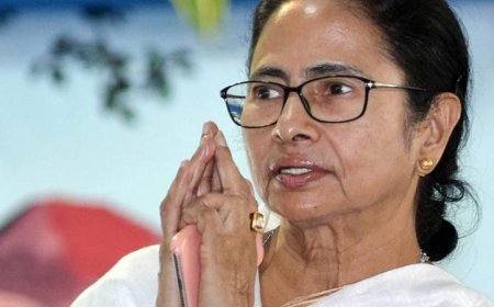 बहुमत गंवाने के बाद क्या मुख्यमंत्री पद पर बने रह सकते हैं? ममता के इनकार के बीच संवैधानिक स्थिति..