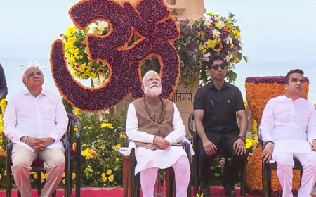 सोमनाथ अमृत महोत्सव: पीएम मोदी ने सोमनाथ मंदिर में की महापूजा, वायुसेना के एयर शो का लिया आनंद