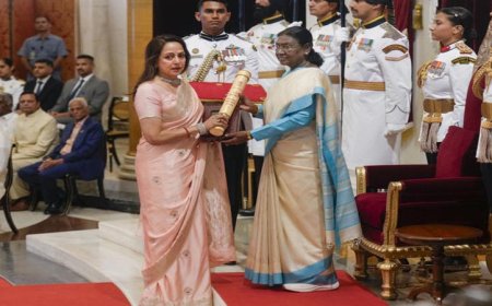राष्ट्रपति ने 66 पद्म पुरस्कार प्रदान किए; अभिनेता धर्मेंद्र और वायलिन वादक एन. राजम सम्मानित