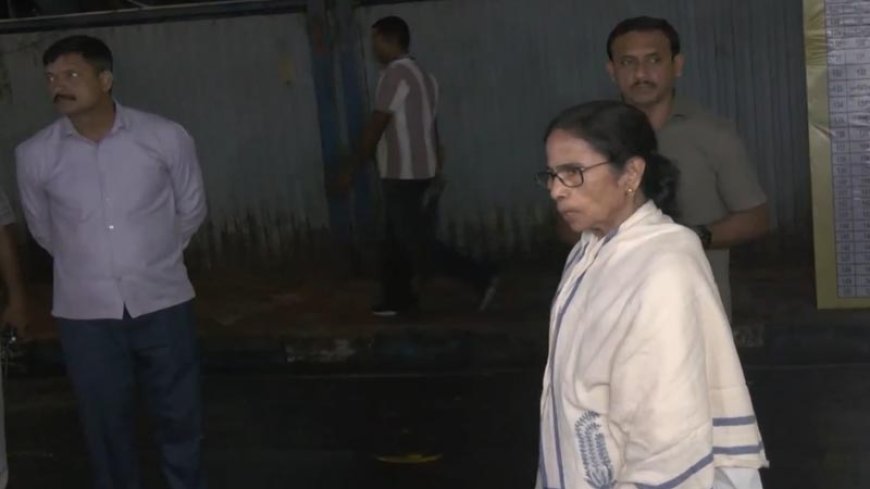 Mamata Banerjee स्ट्रॉन्गरूम तक पहुंचीं, All India Trinamool Congress का धरना..बंगाल में देर रात EVM पर सियासी घमासान..!