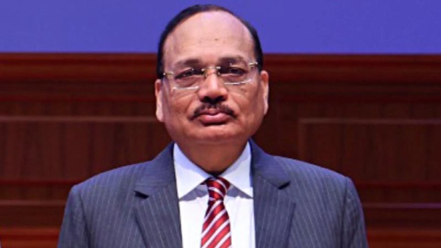 ‘इसे इतना भावनात्मक रूप से मत लीजिए’: ‘कॉकरोच जनता पार्टी’ विवाद सुप्रीम कोर्ट पहुंचा, सीजेआई कांत की टिप्पणी