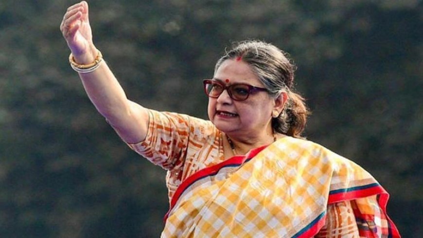 टीएमसी सांसद काकोली घोष दस्तिदार ने बारासात पद छोड़ा, I-PAC पर पार्टी को ‘बर्बाद’ करने का आरोप