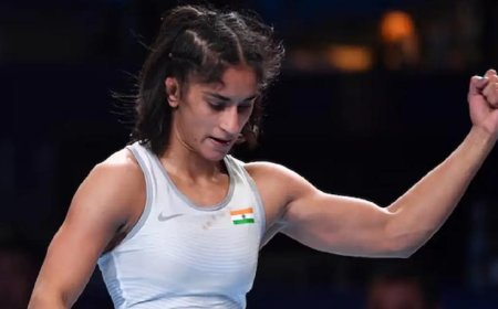 विनेश फोगाट को सुप्रीम कोर्ट से राहत, WFI की याचिका खारिज
