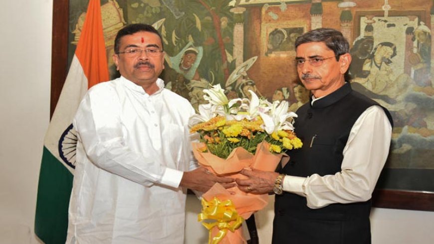 पश्चिम बंगाल मंत्रिमंडल विस्तार: मुख्यमंत्री सुवेंदु अधिकारी सरकार में 35 मंत्रियों ने ली शपथ, मंत्रिपरिषद की संख्या 40 पहुंची
