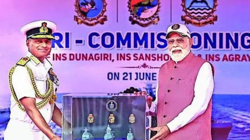 भारत सिर्फ खरीदार नहीं बनेगा, निर्माता और निर्णायक भी बनेगा: पीएम मोदी ने नौसेना को समर्पित किए तीन अत्याधुनिक पोत