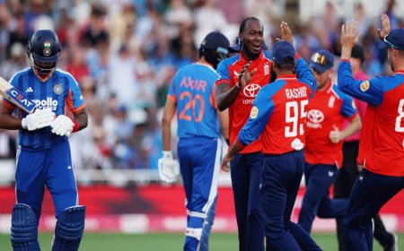 ट्रेंट ब्रिज में भारत ने टेके घुटने, इंग्लैंड के खिलाफ टी20 इतिहास में रनों के लिहाज से झेली सबसे बड़ी हार