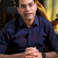 Dr Akash Mathur